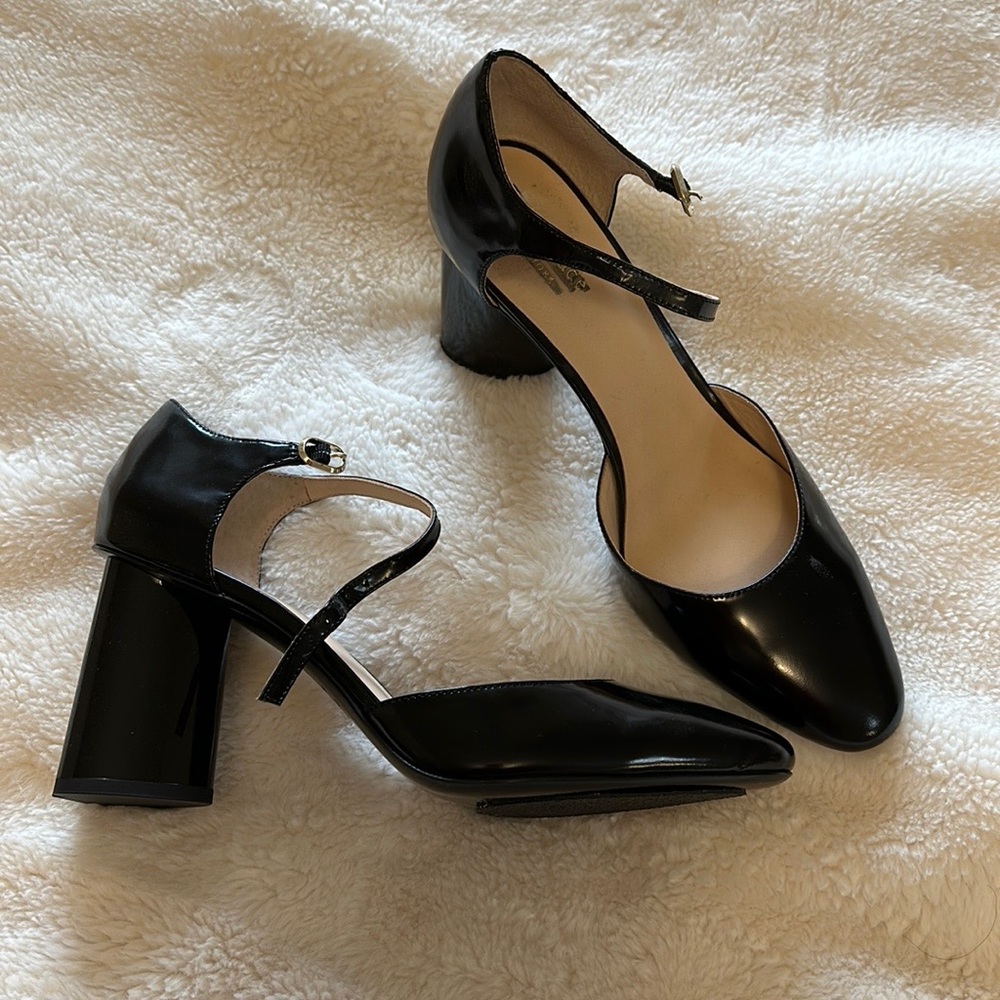 ♠️ Kate Spade Serene pumps Size 10, with iconic SPADE HEEL! ♠️ NWOT